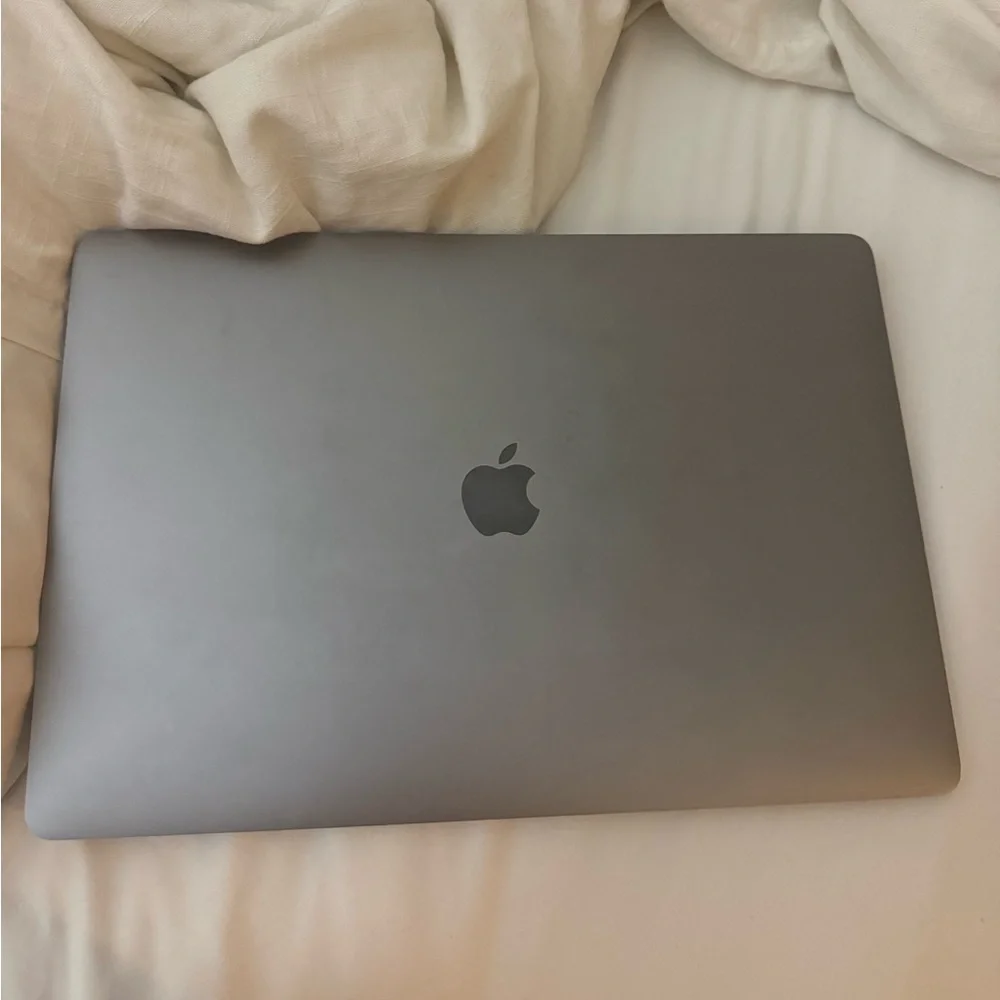 MacBook Pro - Sleek Gray Finish